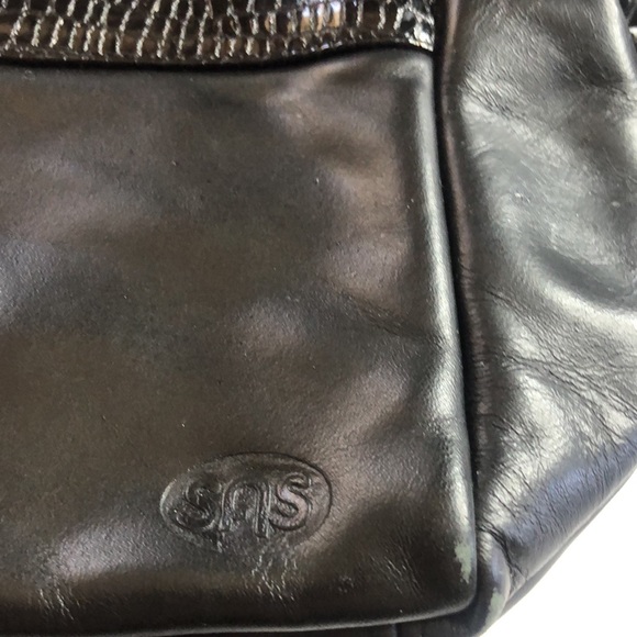 Woman’s Y2k Black leather SAS classy medium handbag purse - Picture 6 of 12